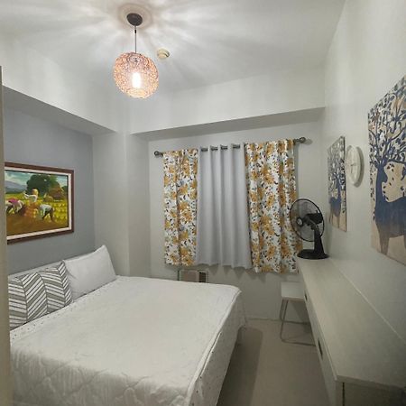 Sea 2-Br Unit With Free Parking Near Mall Of Asia Pasay Exterior photo
