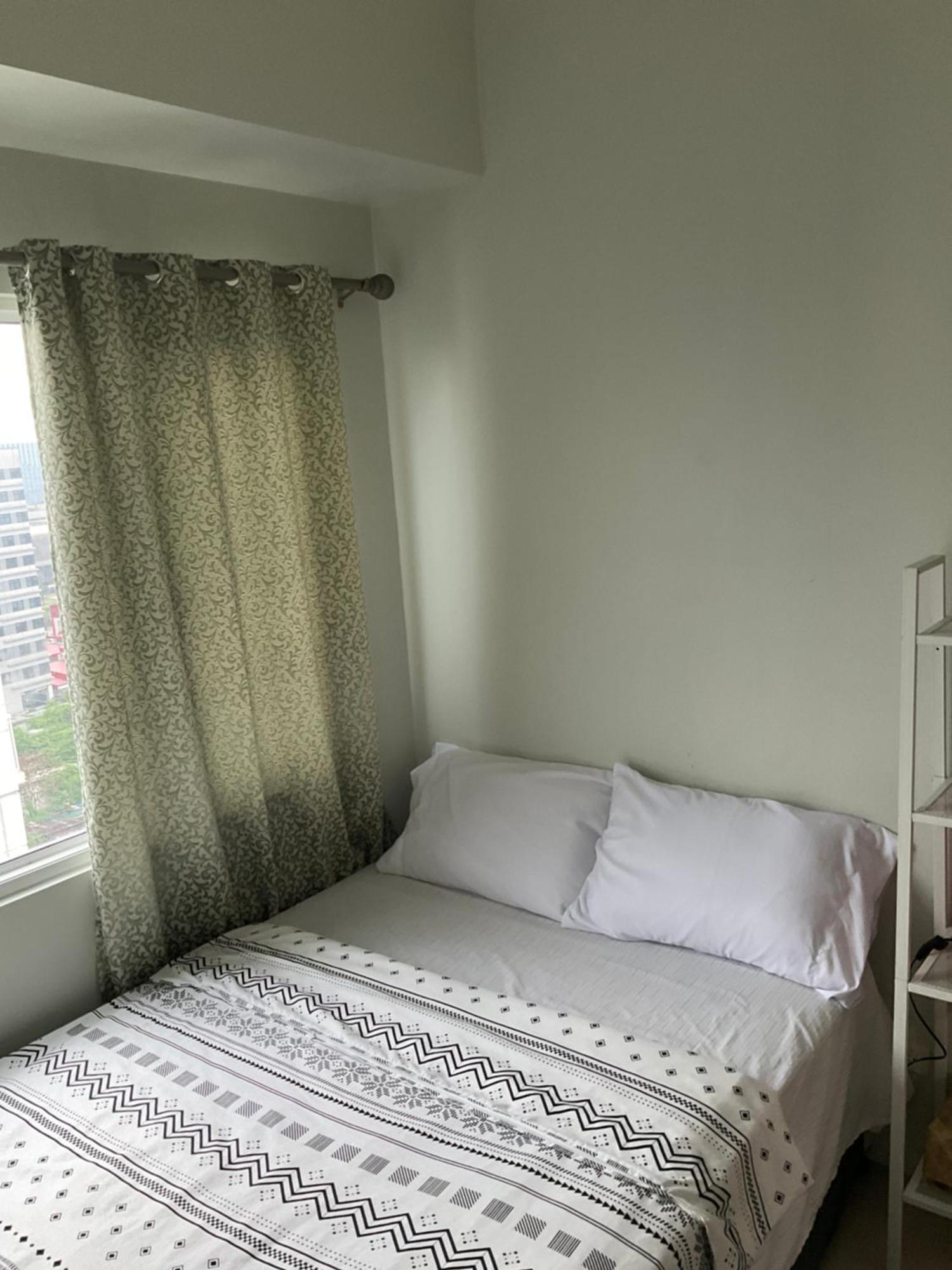Sea 2-Br Unit With Free Parking Near Mall Of Asia Pasay Exterior photo